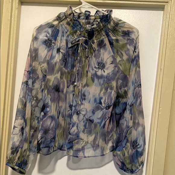 Zara Floral Blouse - Picture 1 of 3